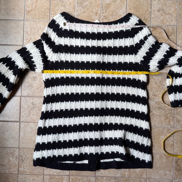 Anthropologie HWR Monogram Chunky Knit Striped Cardigan Black & White Size L EUC - Picture 11 of 16